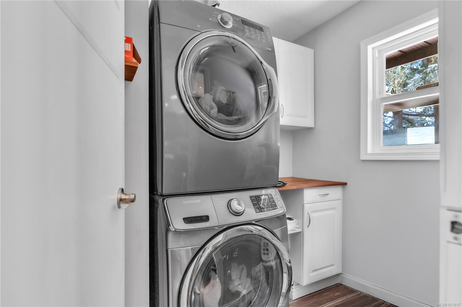 1985 Saunders Rd, Sooke, BC