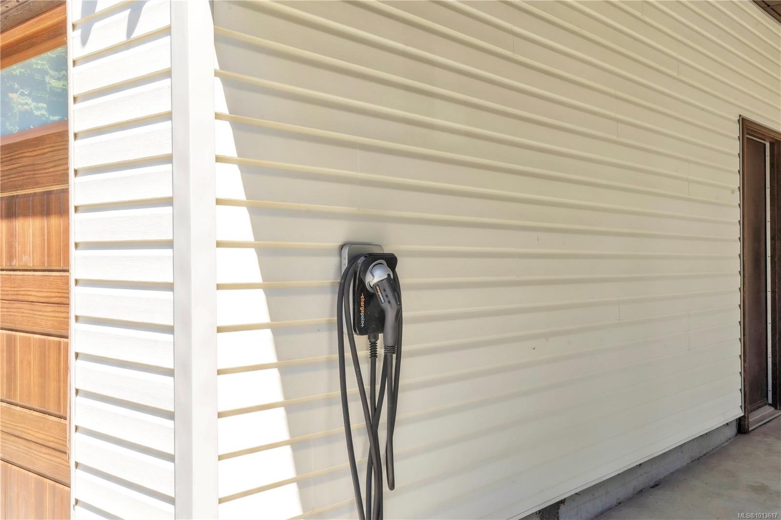 1985 Saunders Rd, Sooke, BC