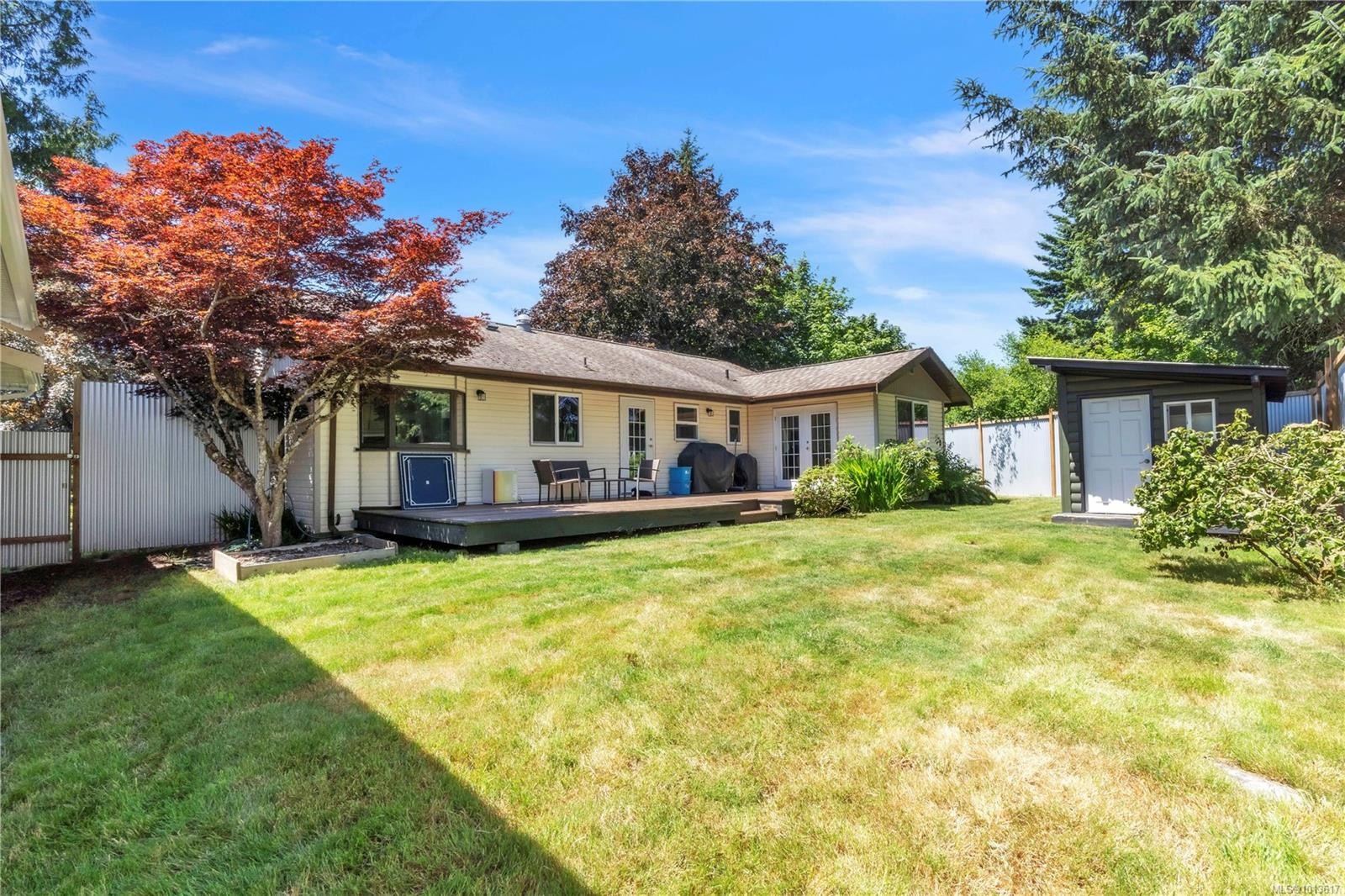 1985 Saunders Rd, Sooke, BC