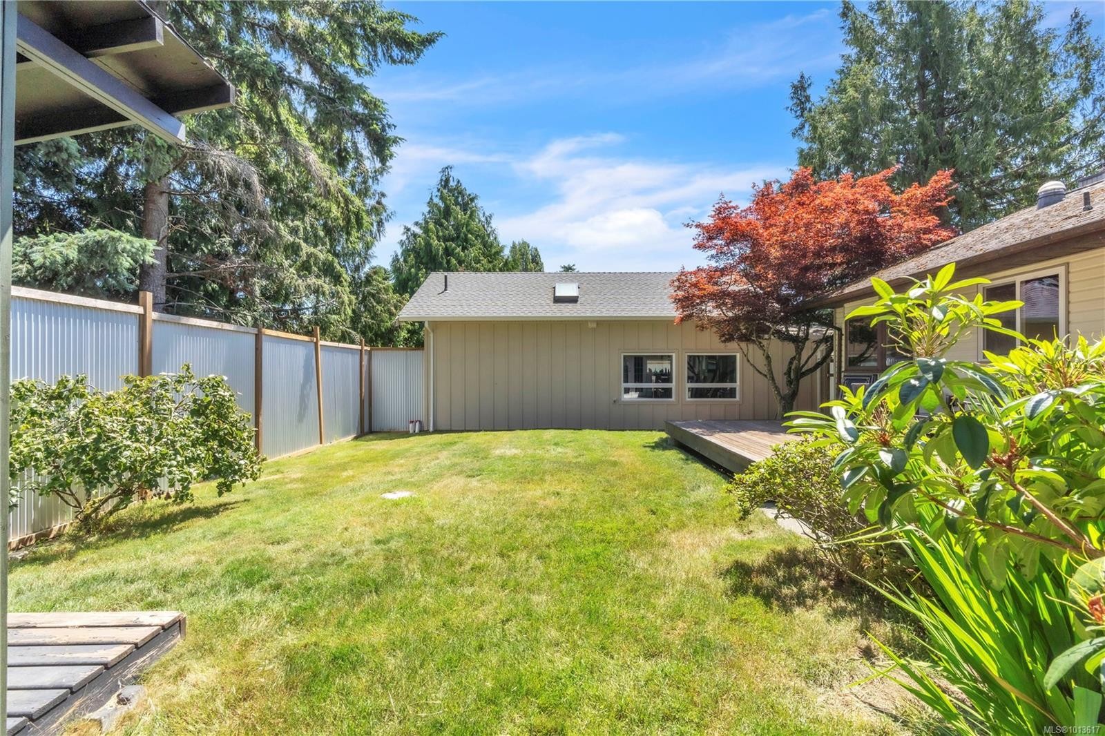 1985 Saunders Rd, Sooke, BC