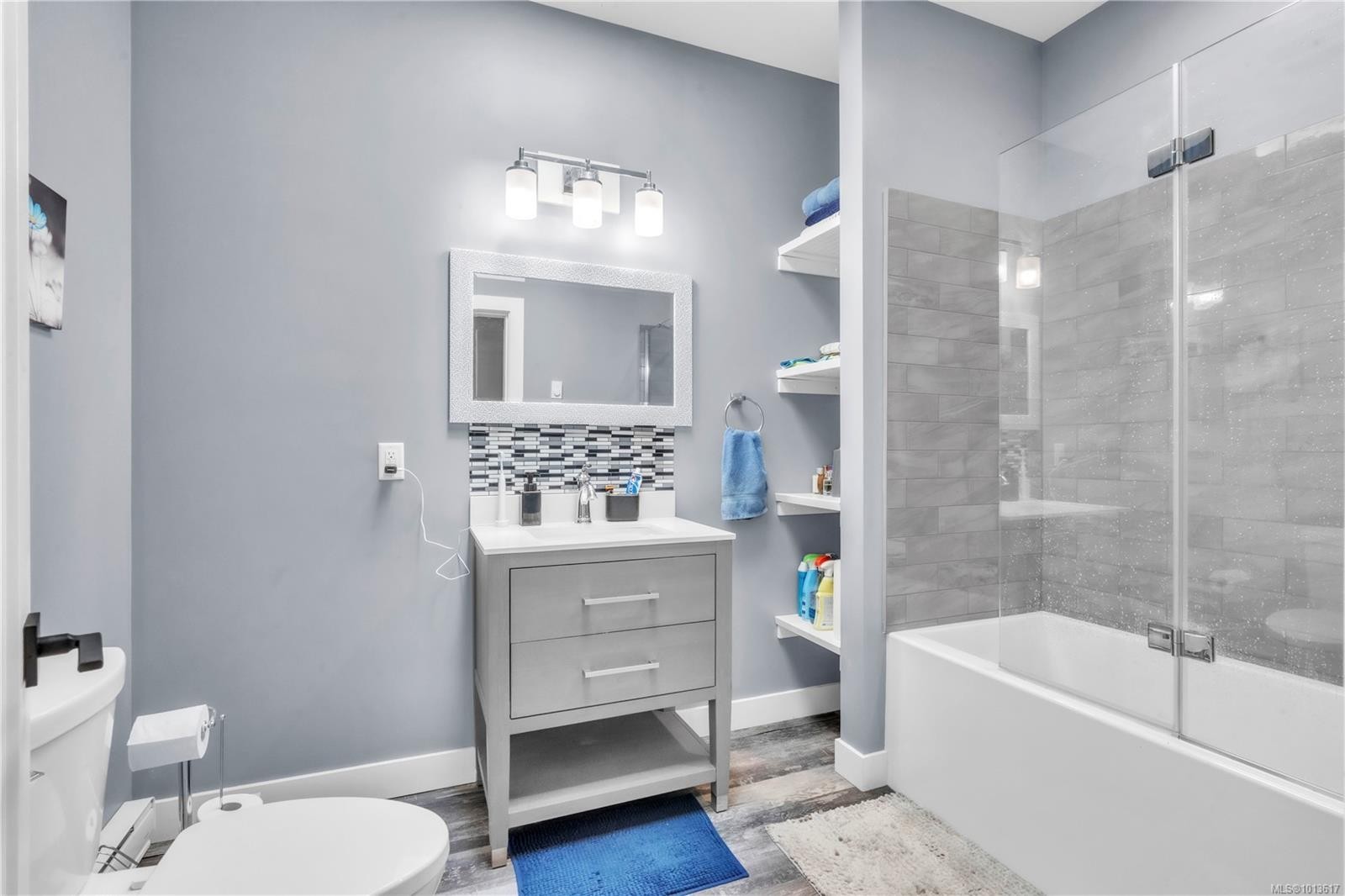 1985 Saunders Rd, Sooke, BC