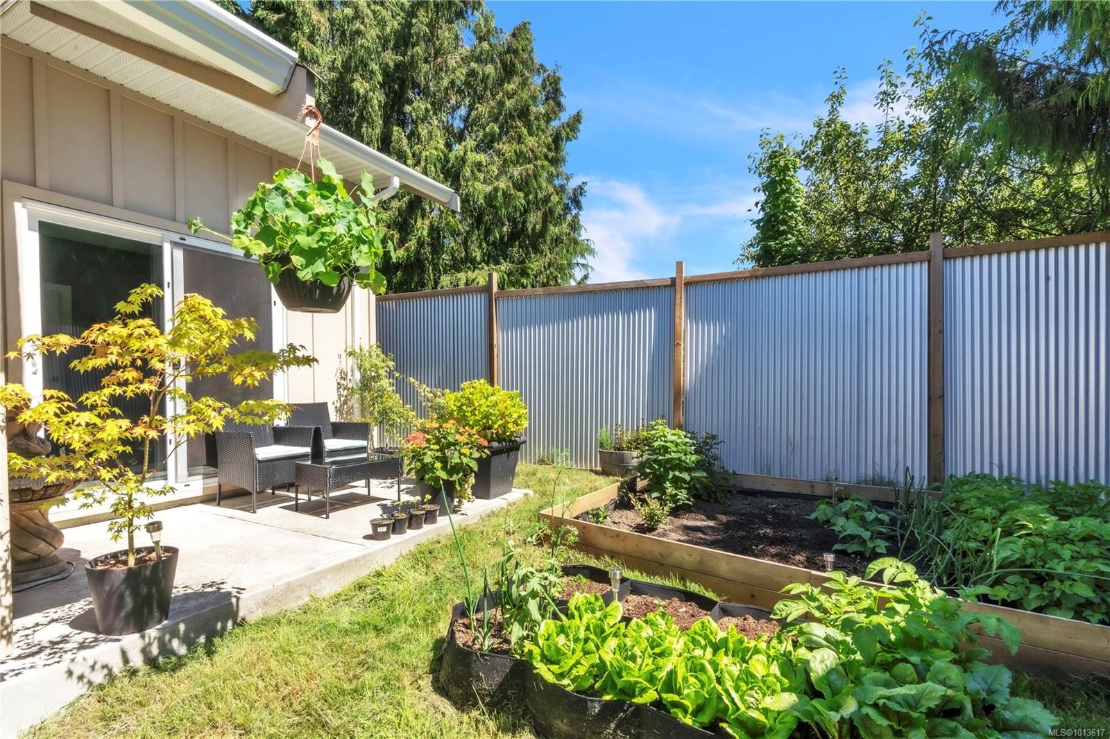 1985 Saunders Rd, Sooke, BC