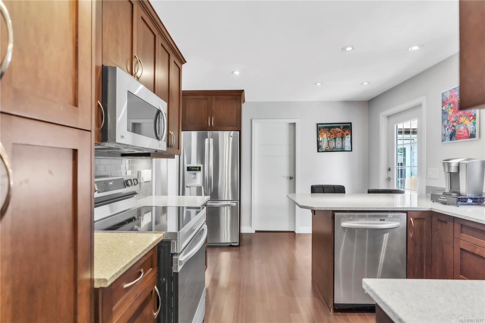 1985 Saunders Rd, Sooke, BC