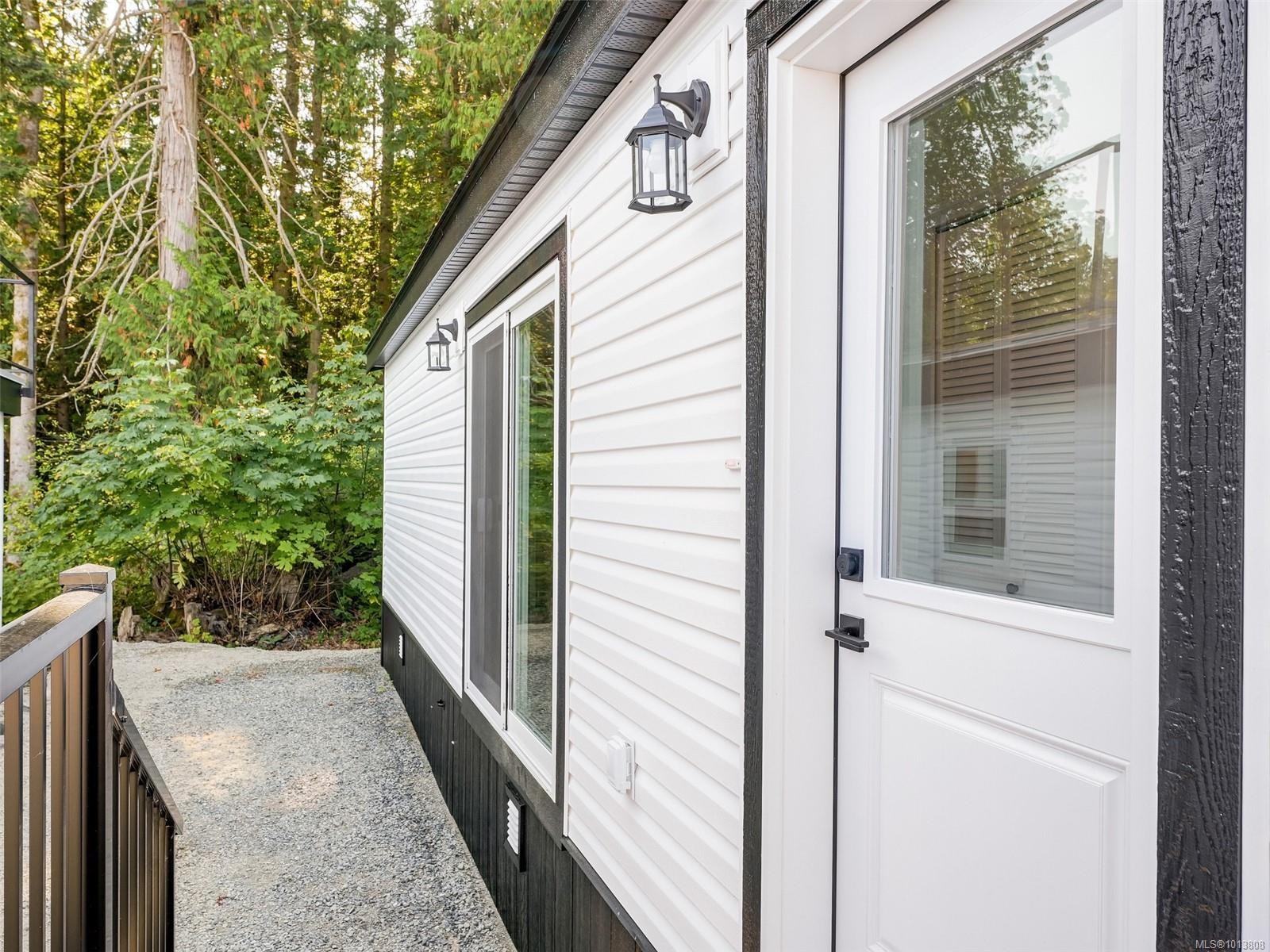 432-747 Old Place Rd, Central Saanich, BC