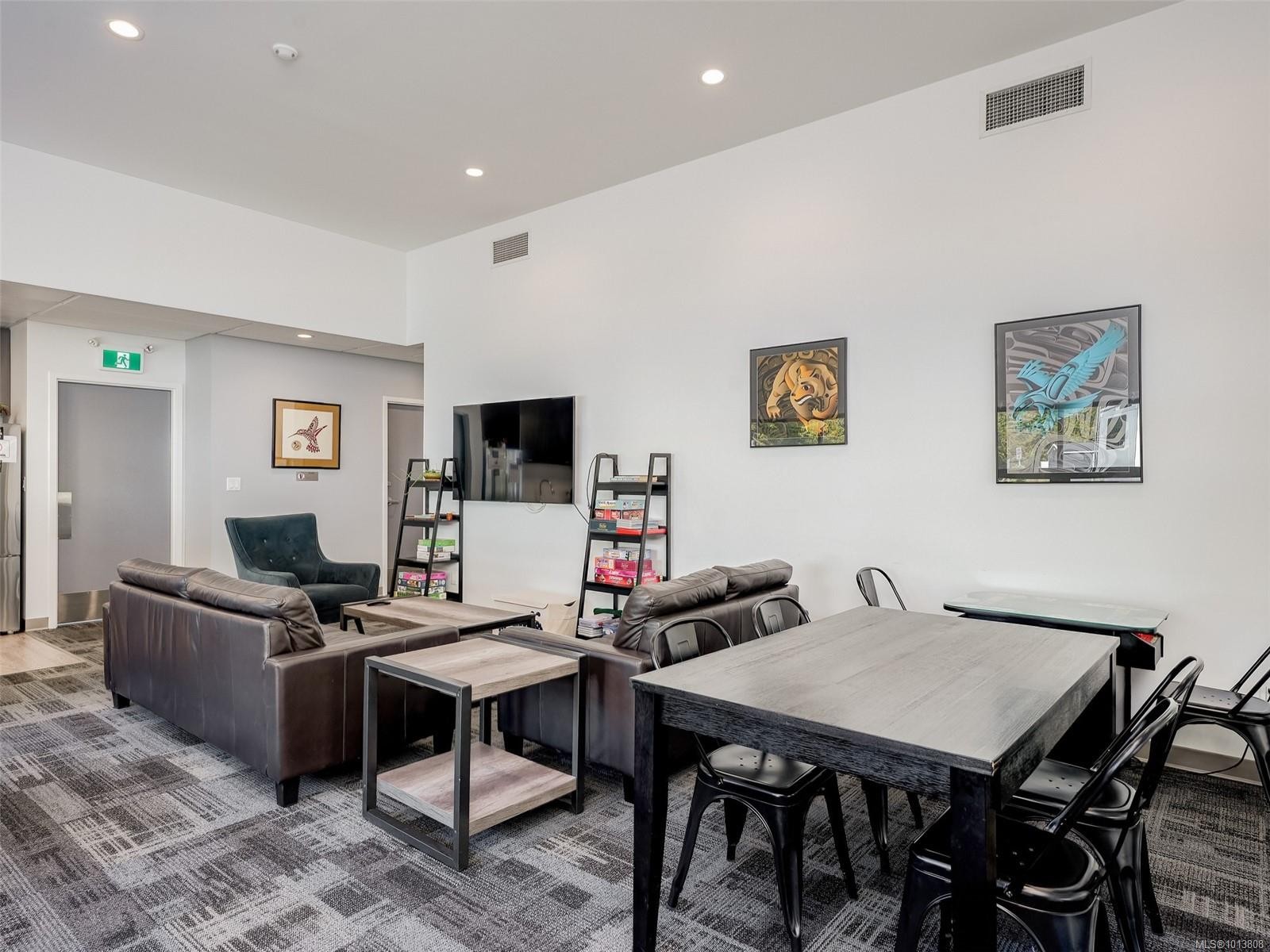 432-747 Old Place Rd, Central Saanich, BC