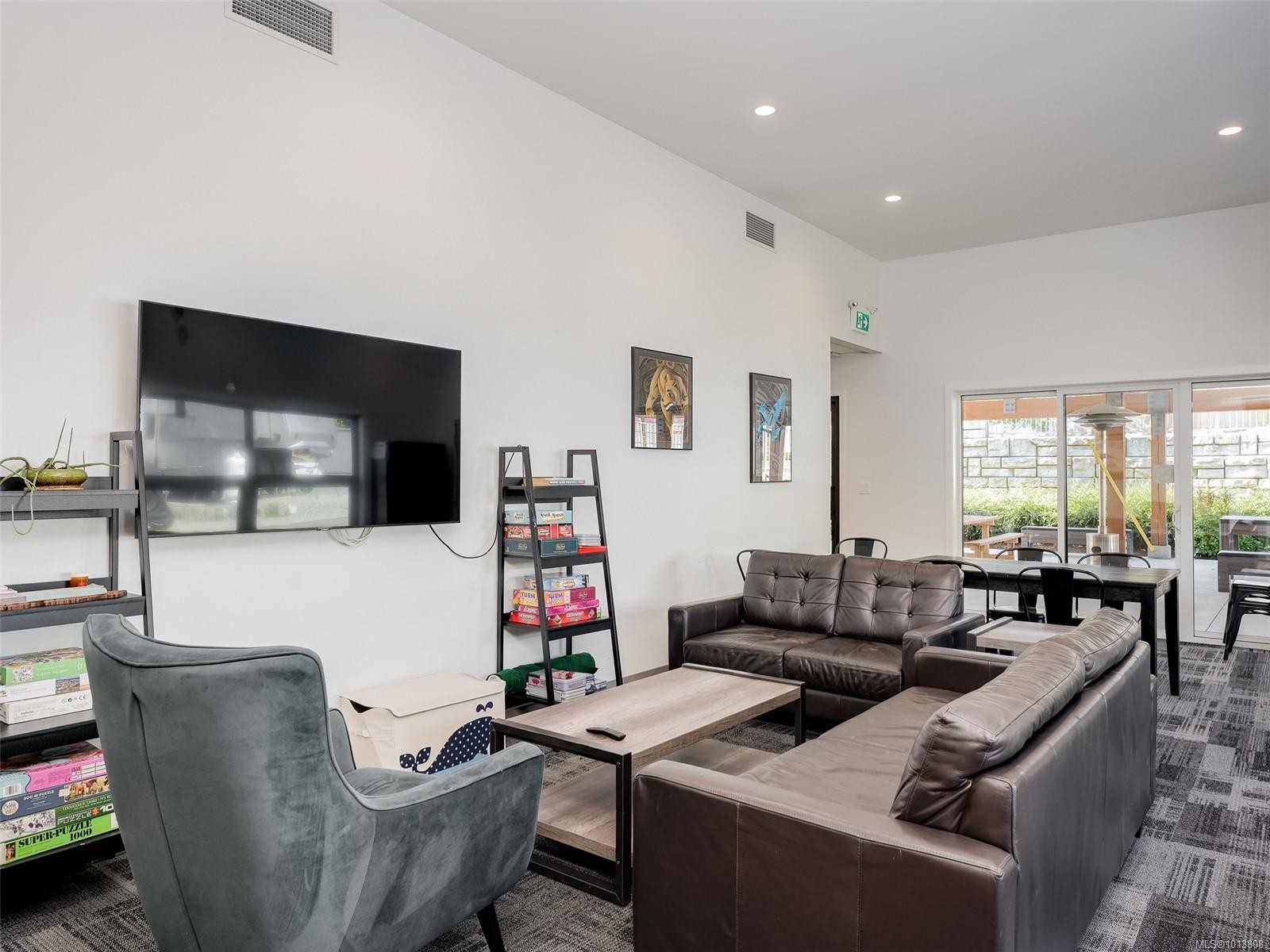 432-747 Old Place Rd, Central Saanich, BC