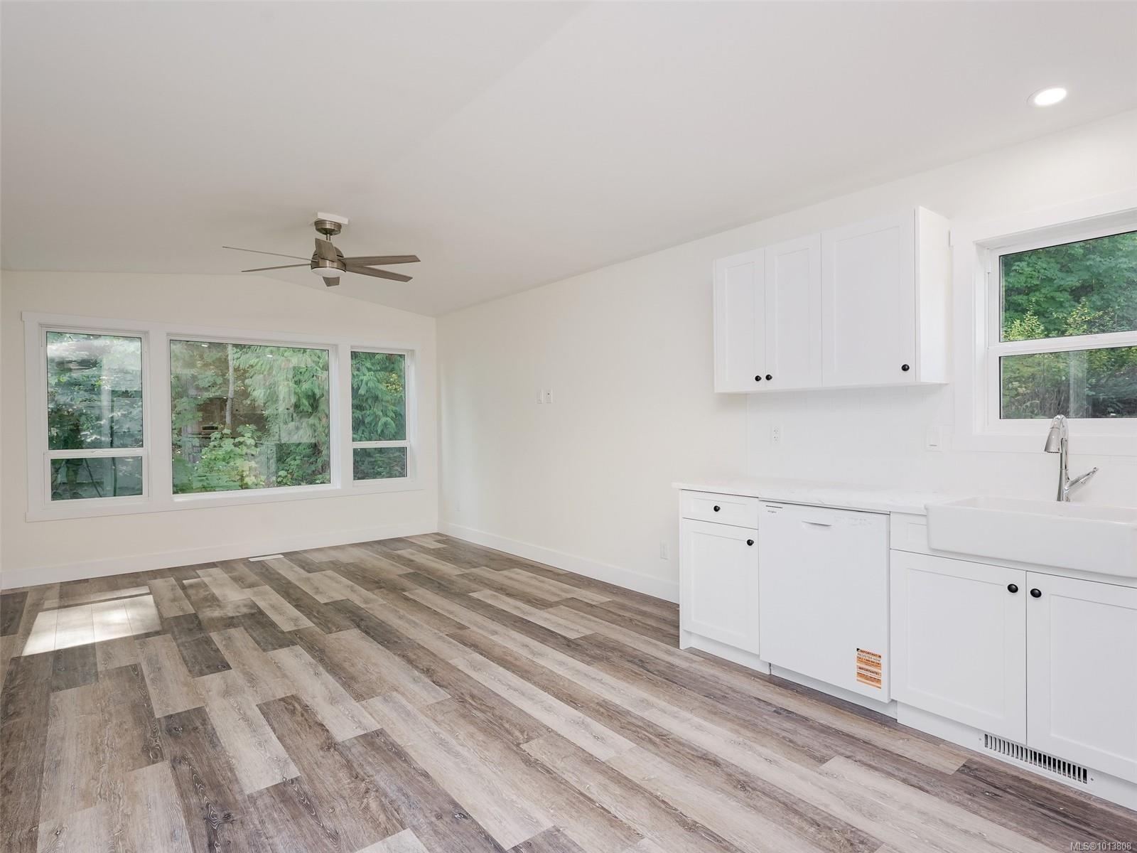 432-747 Old Place Rd, Central Saanich, BC