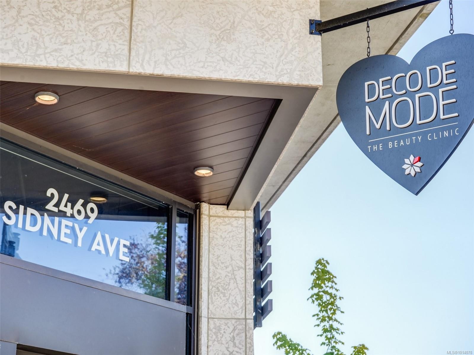 603-2461 Sidney Ave, Sidney, BC - Outdoor