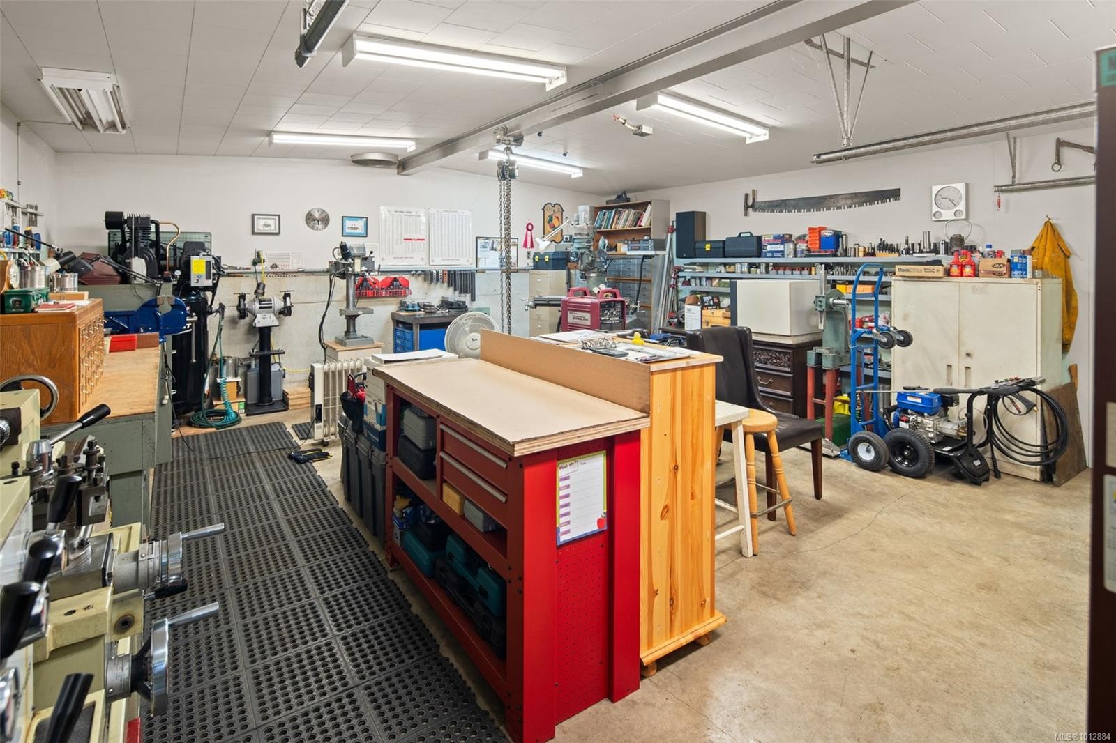 791 Gwendolynn Dr, Langford, BC