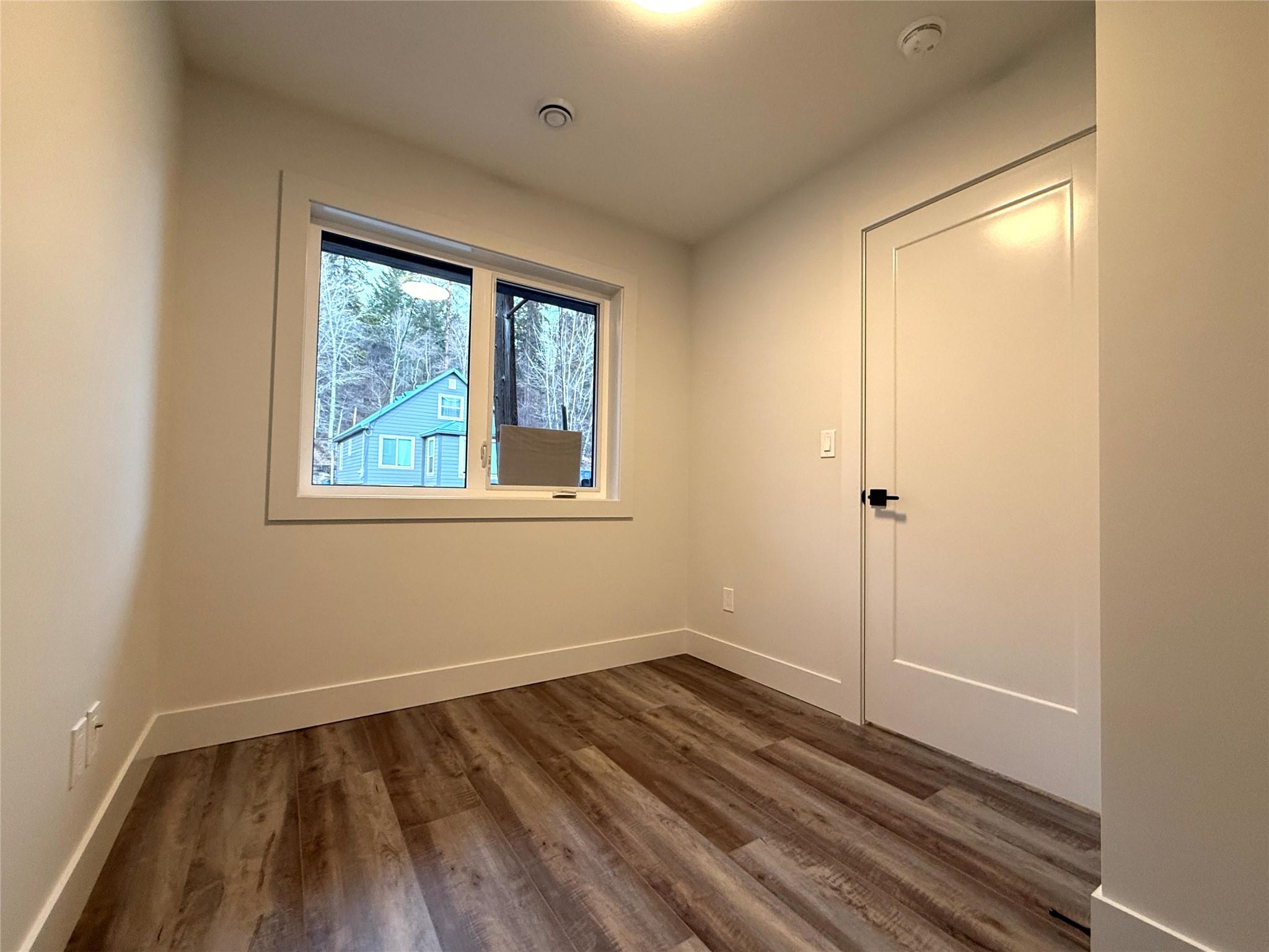 200-70 Boundary Street, Kimberley, BC - Indoor Photo Showing Other Room