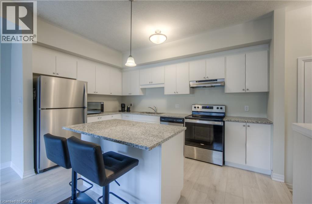 25 Isherwood Avenue Unit# 55, Cambridge, ON - Indoor Photo Showing Kitchen With Stainless Steel Kitchen With Double Sink With Upgraded Kitchen