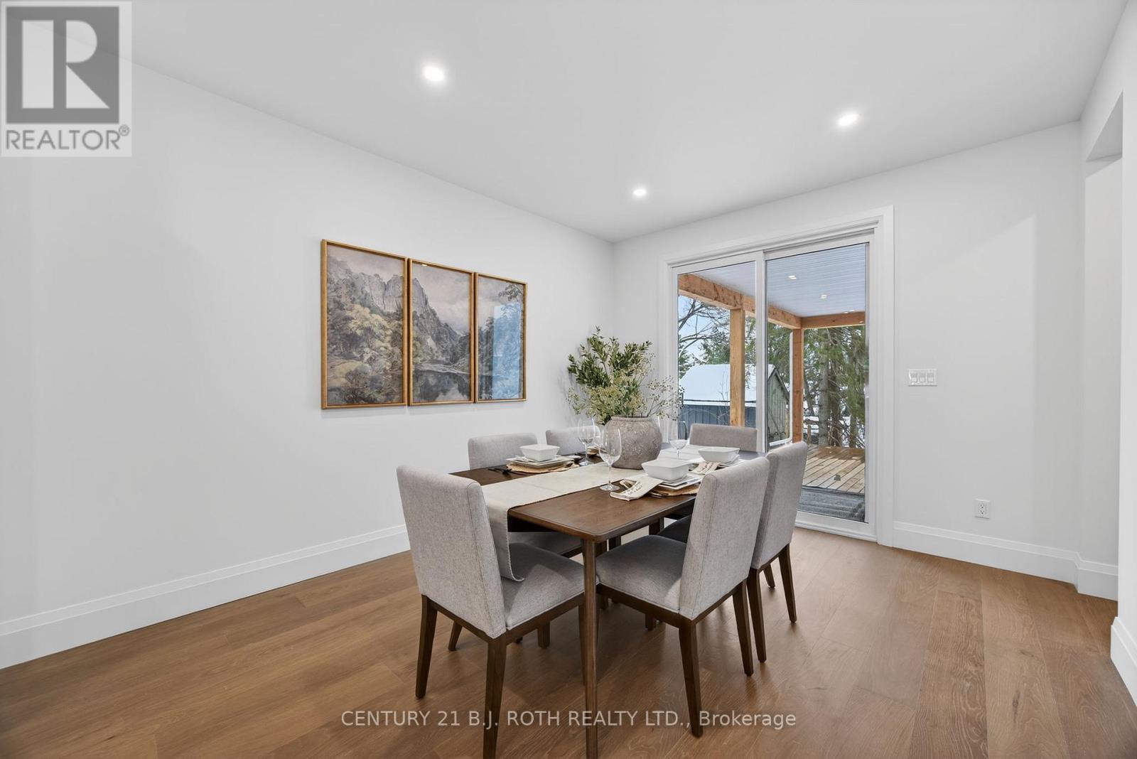 75 Vancouver Street, Barrie, ON - Indoor Photo Showing Dining Room