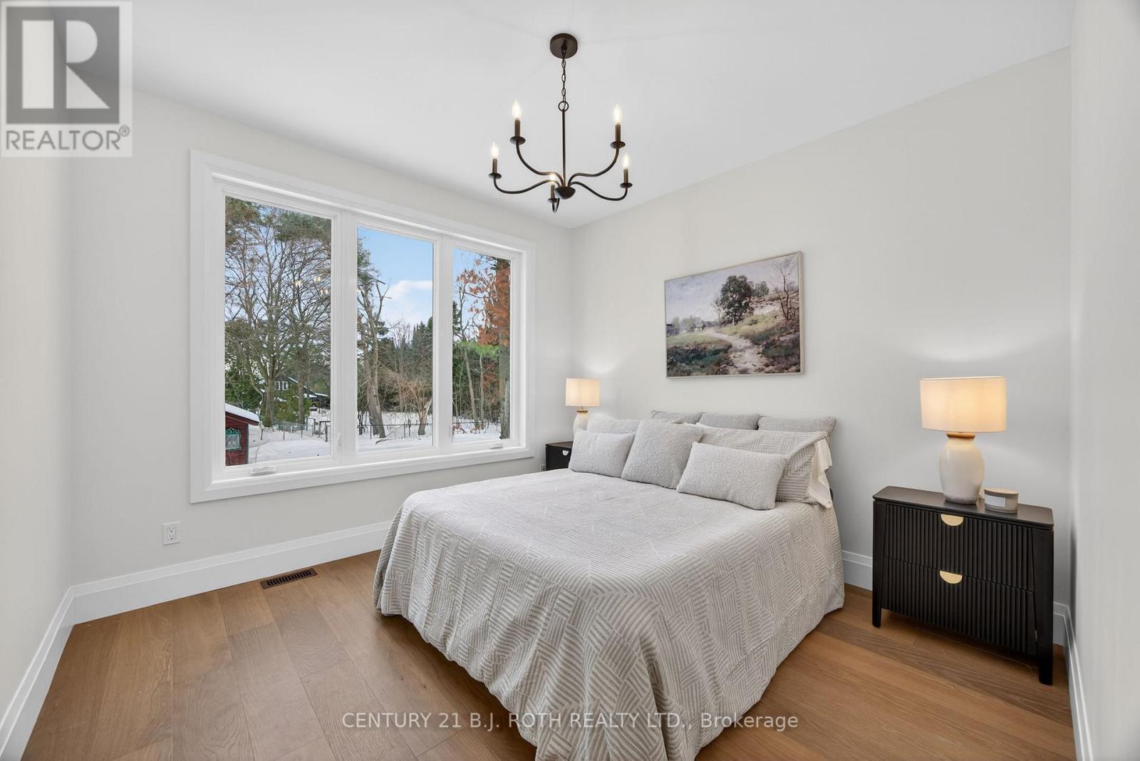 75 Vancouver Street, Barrie, ON - Indoor Photo Showing Bedroom