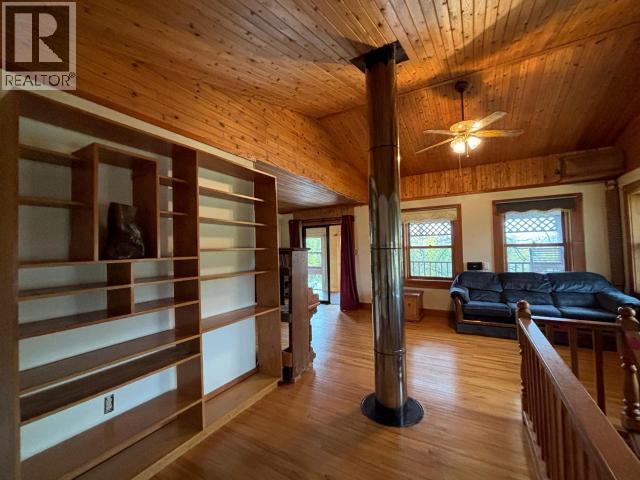 1217 7Th Avenue, Dawson City, YT - Indoor Photo Showing Other Room