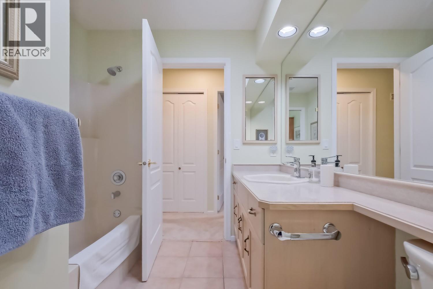 3333 South Main Street Unit# 143, Penticton, BC - Indoor Photo Showing Bathroom