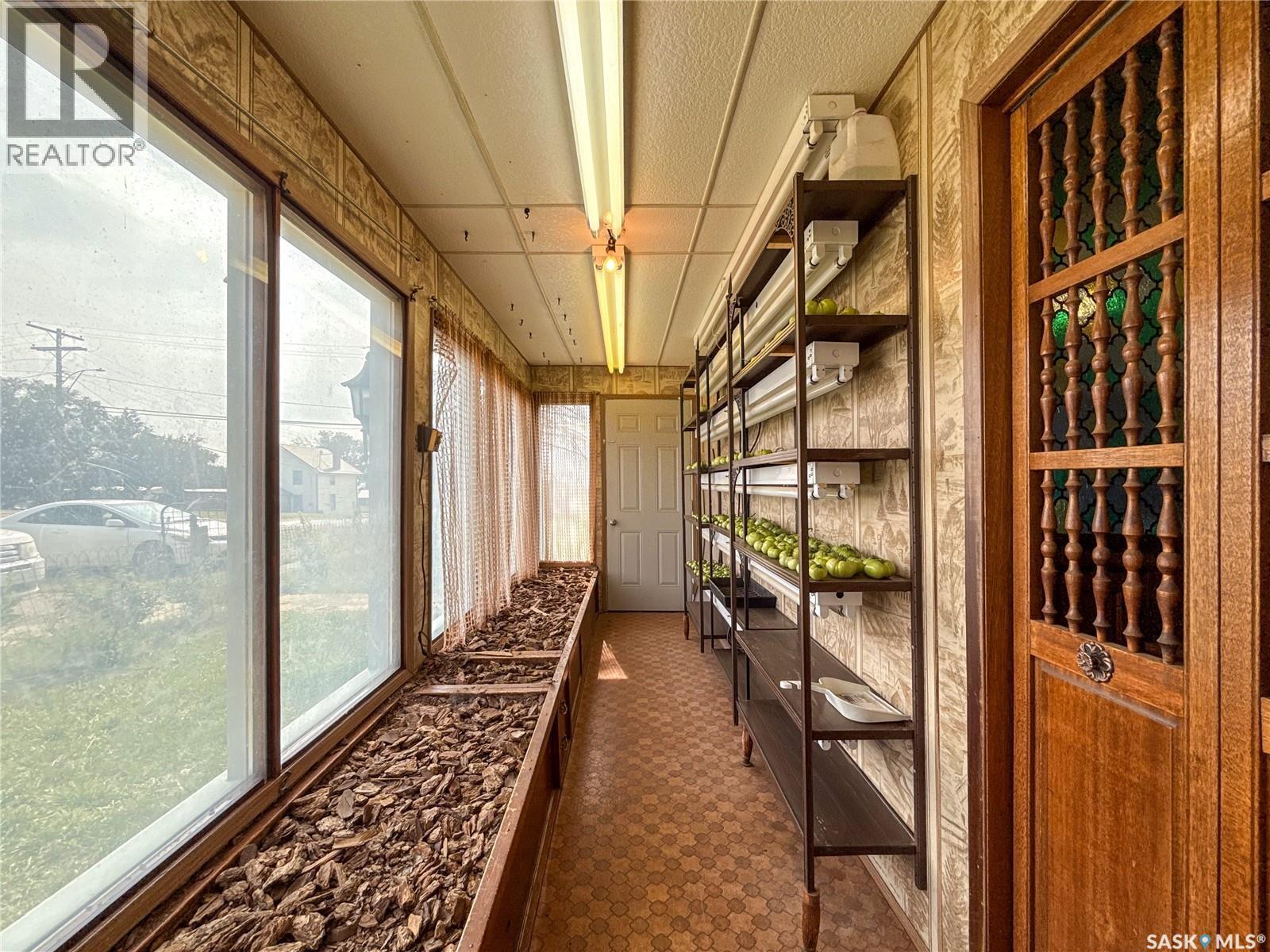 107 Centre Street, Kincaid, SK - Indoor Photo Showing Other Room