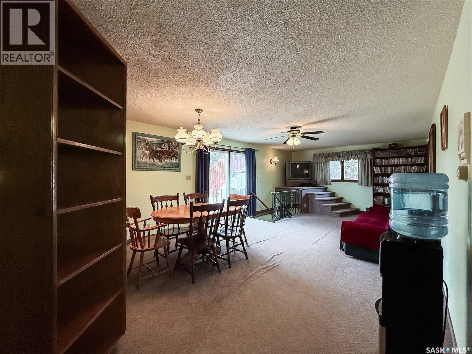 107 Centre Street, Kincaid, SK - Indoor