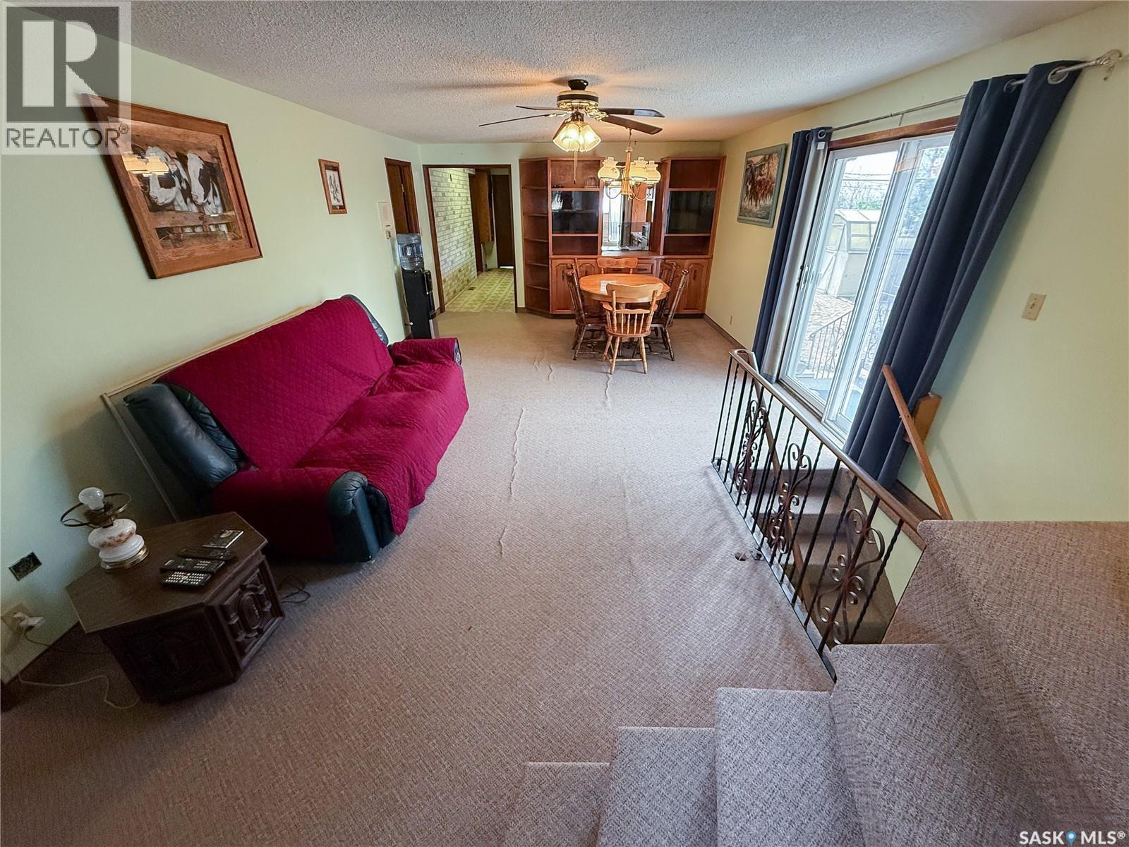 107 Centre Street, Kincaid, SK - Indoor Photo Showing Other Room