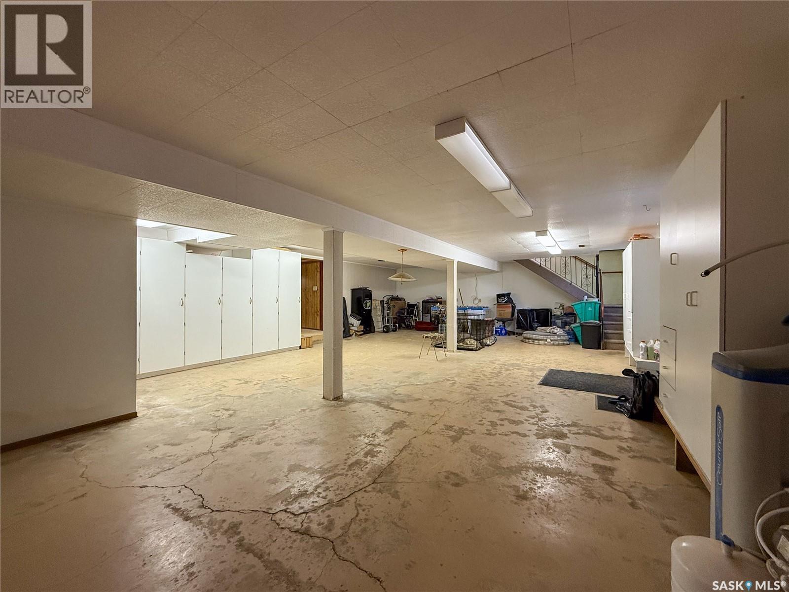 107 Centre Street, Kincaid, SK - Indoor