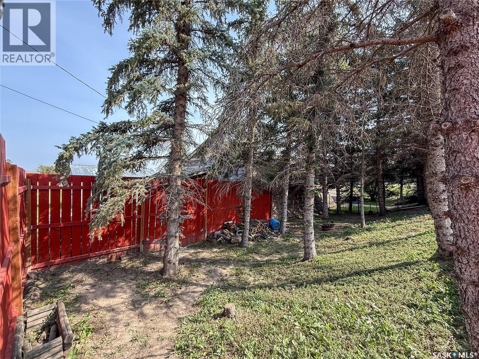 107 Centre Street, Kincaid, SK - Outdoor