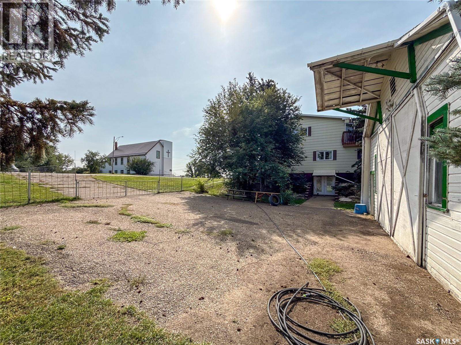 107 Centre Street, Kincaid, SK - Outdoor