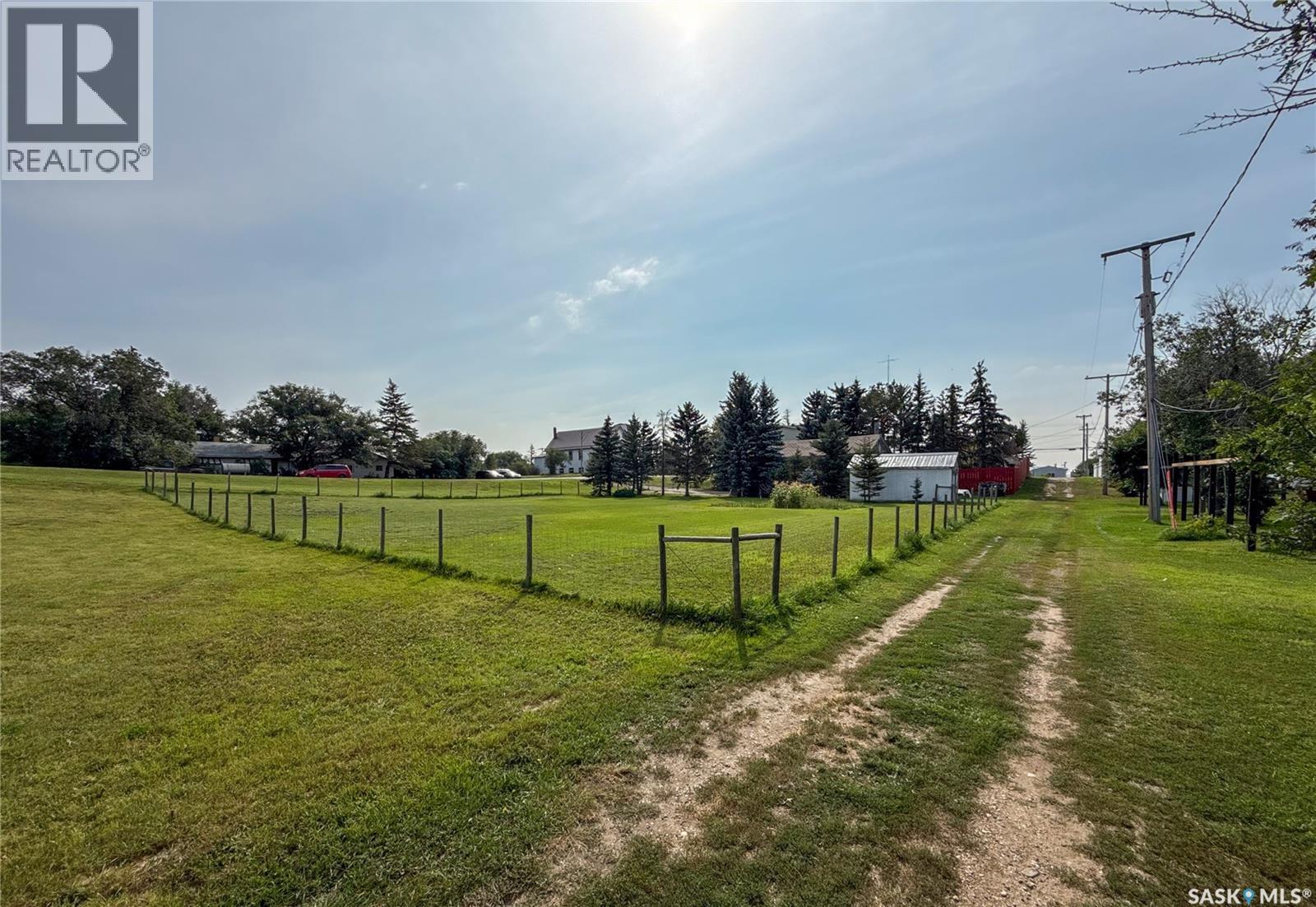 107 Centre Street, Kincaid, SK - Outdoor