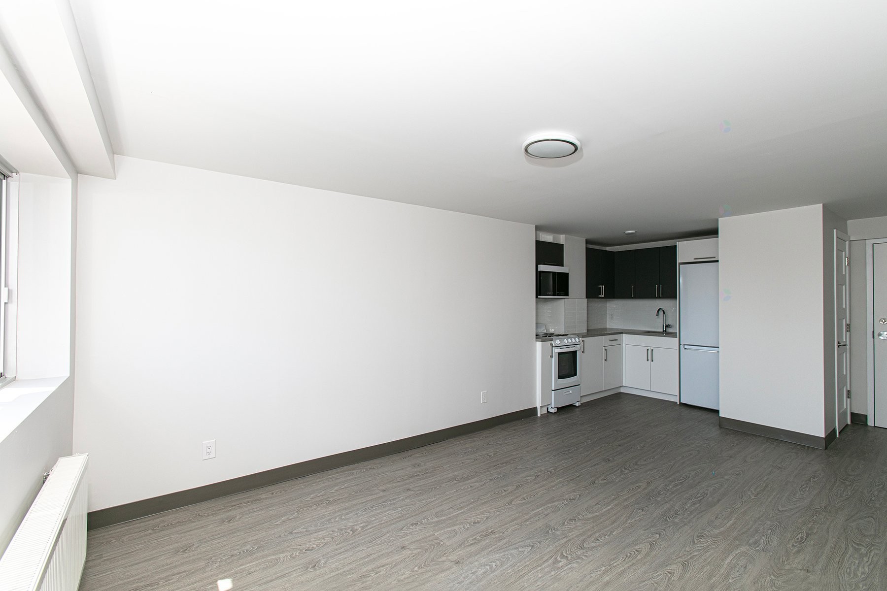 Salon - 102-3605 Rue St-Urbain, Montréal (Le Plateau-Mont-Royal), QC - Indoor Photo Showing Kitchen