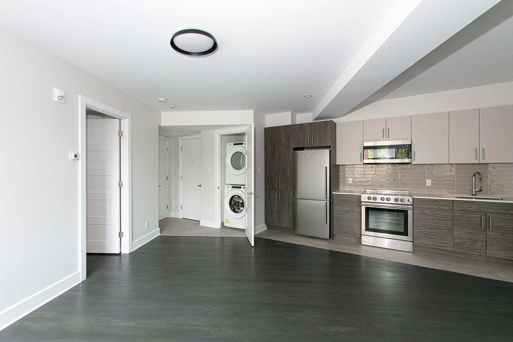 Kitchen - 310-4851 Ch. De La Côte-St-Luc, Montréal (Côte-Des-Neiges/Notre-Dame-De-Grâce), QC - Indoor Photo Showing Kitchen