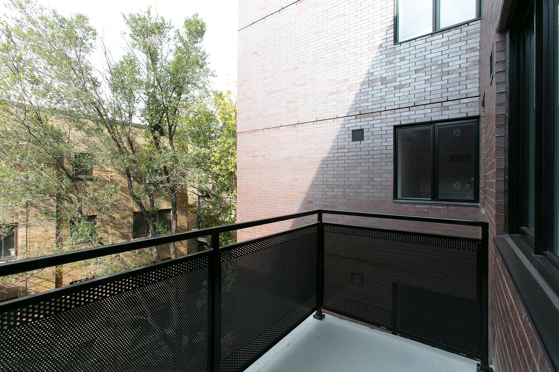 Balcony - 310-4851 Ch. De La Côte-St-Luc, Montréal (Côte-Des-Neiges/Notre-Dame-De-Grâce), QC - Outdoor With Exterior