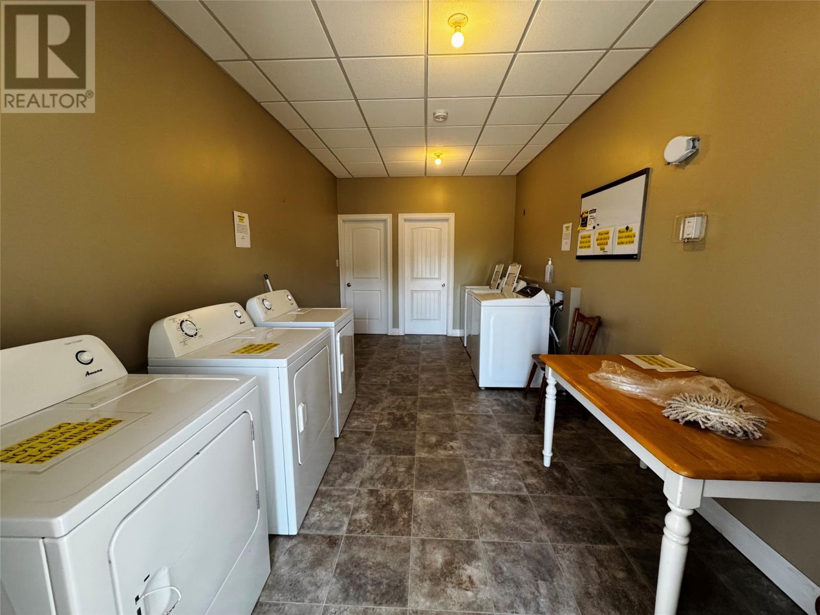10-20 Main Road, Heart'S Delight/Islington, NL - Indoor Photo Showing Laundry Room