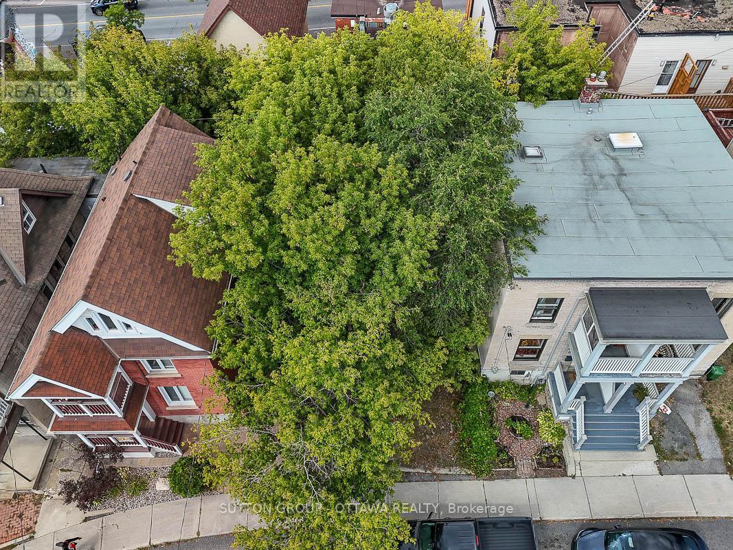 133 Eccles Street, Ottawa, ON