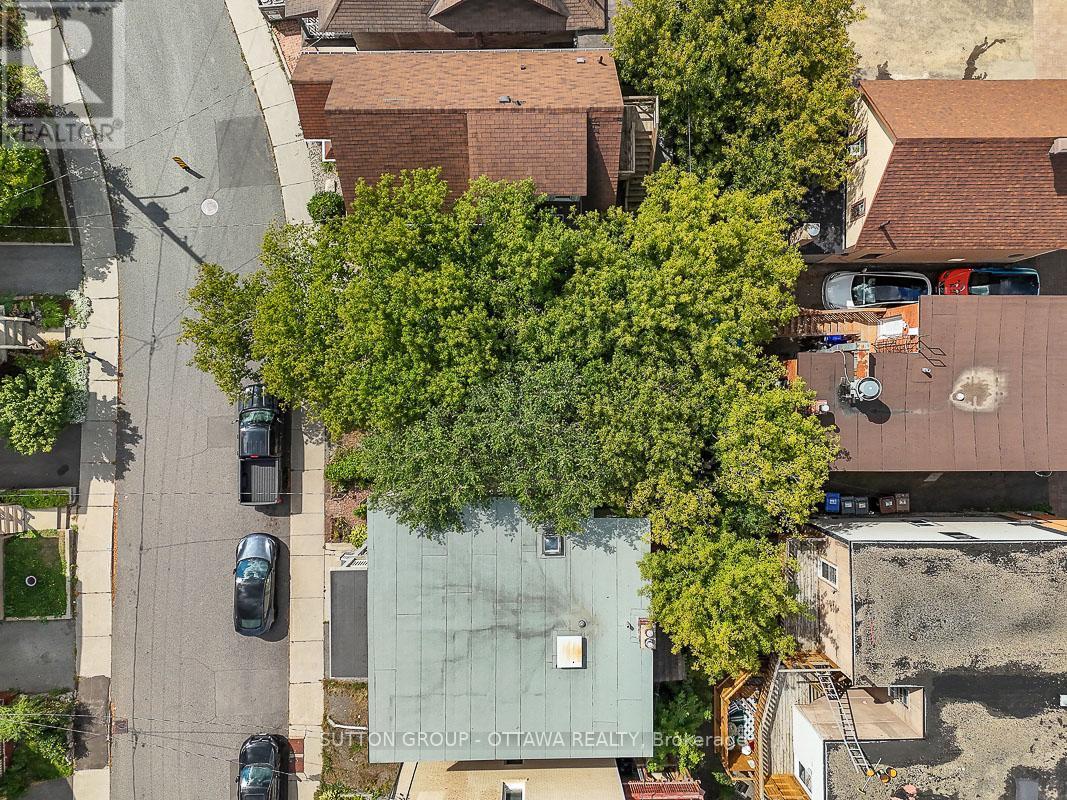 133 Eccles Street, Ottawa, ON