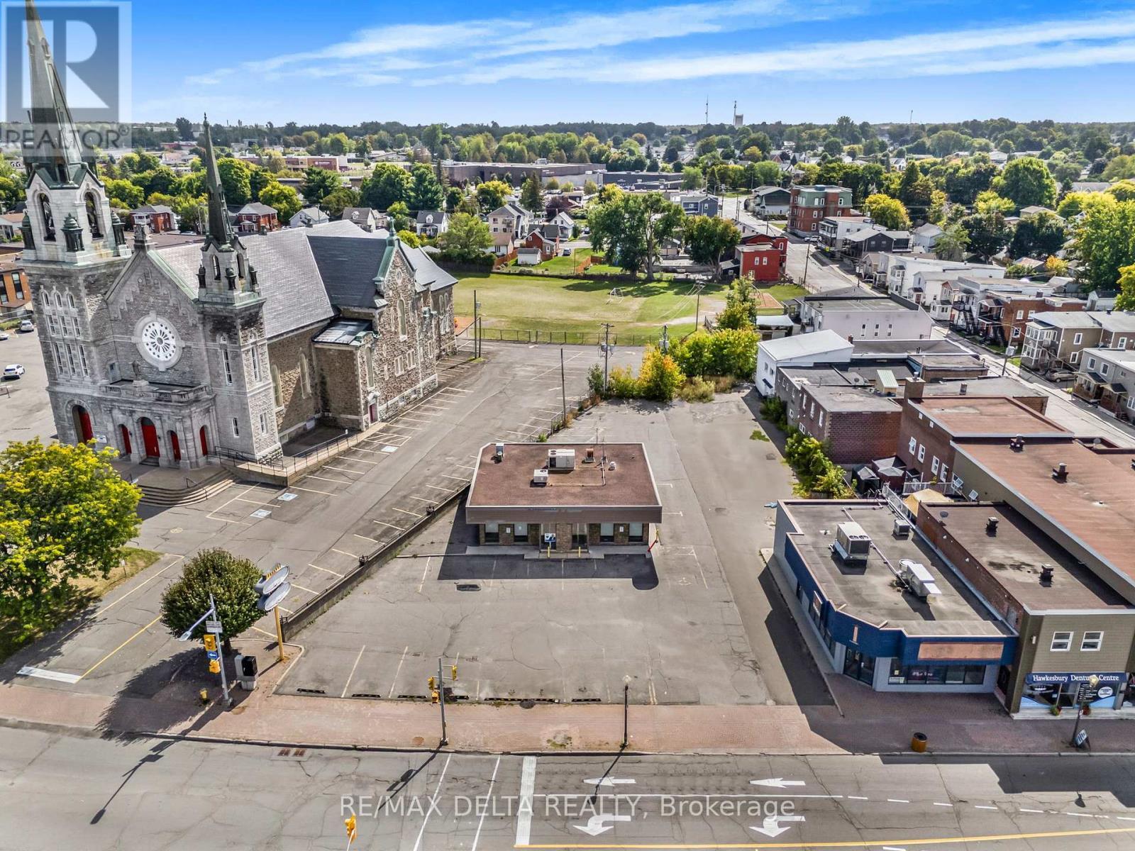 418 Main Street E, Hawkesbury, ON