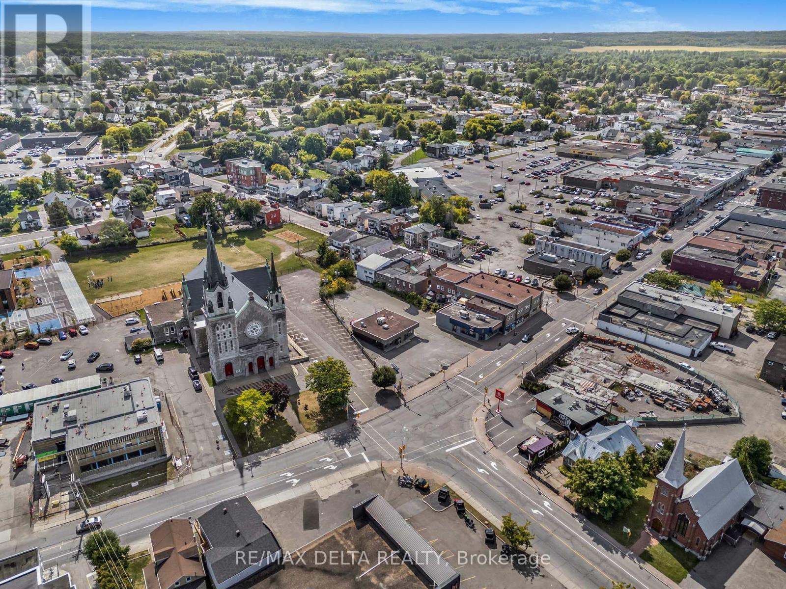 418 Main Street E, Hawkesbury, ON