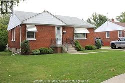 2724 DOMINION BLVD Windsor, ON N9E 2M6