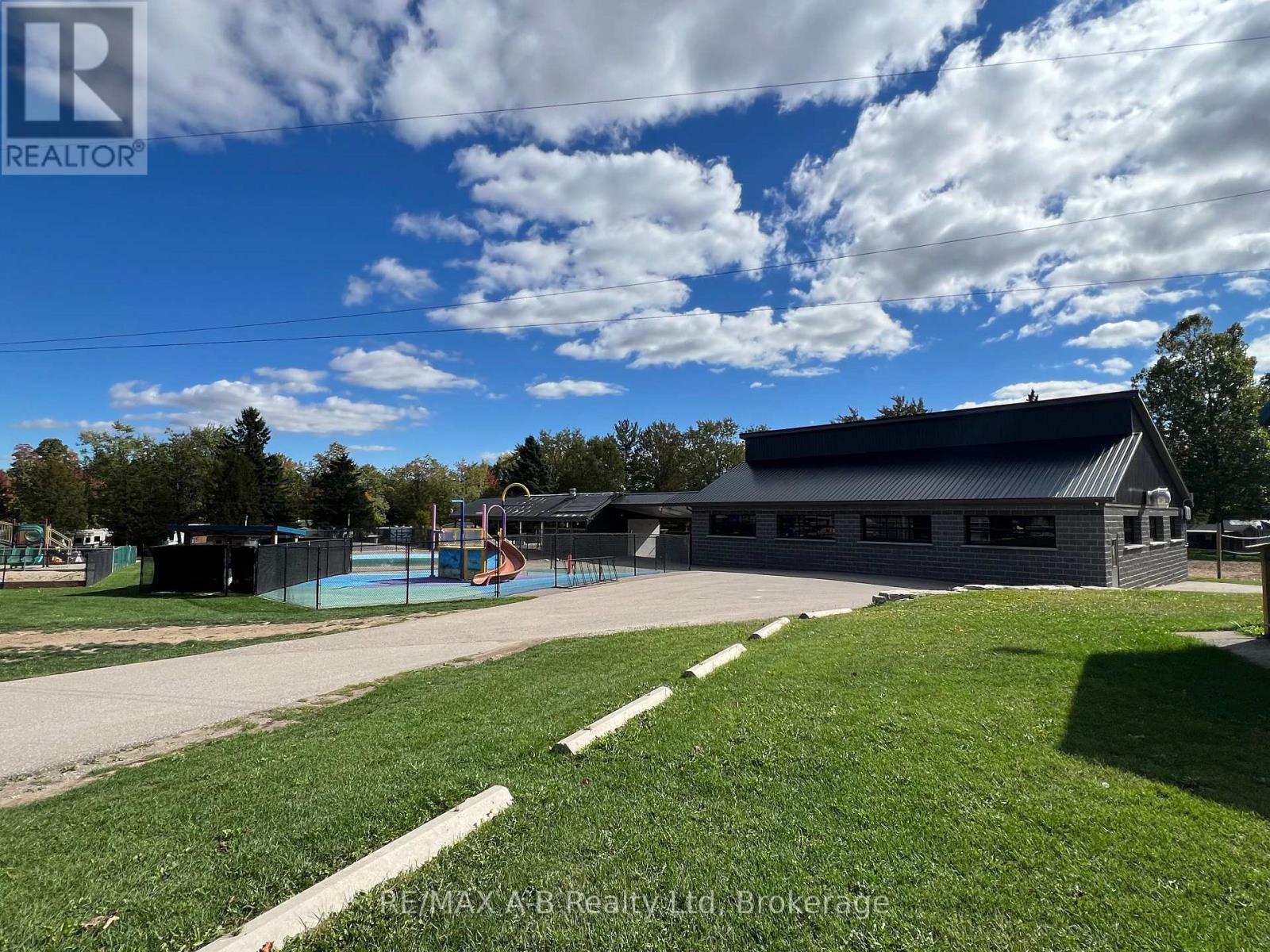 Happy Hills Trailer park features - 959 - 316489 31St Line, Zorra, ON