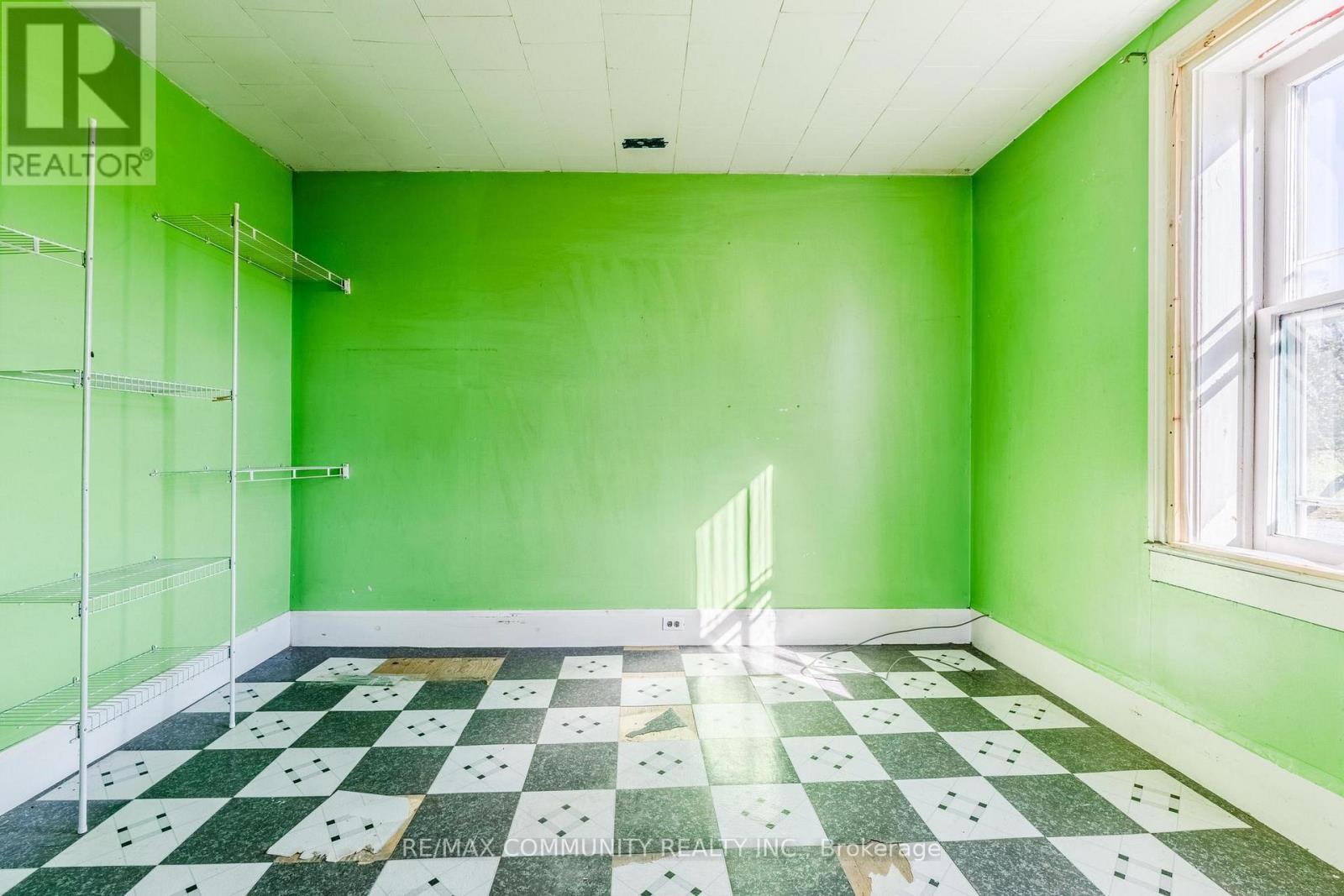 754 Porter Road, Kawartha Lakes, ON - Indoor Photo Showing Other Room