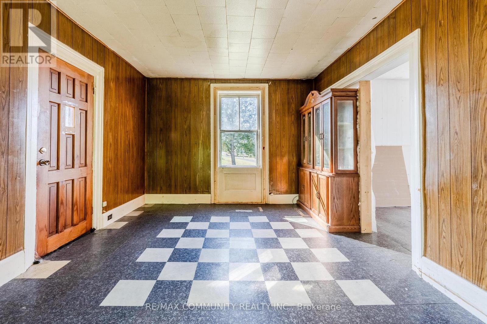 754 Porter Road, Kawartha Lakes, ON - Indoor Photo Showing Other Room