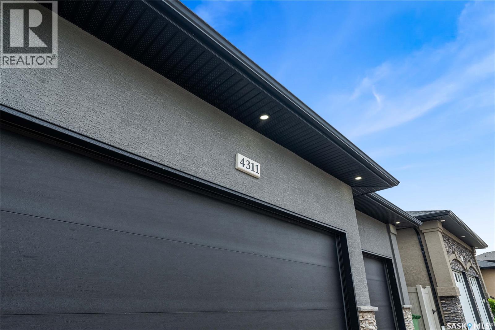 4311 Sandpiper Crescent E, Regina, SK - Outdoor