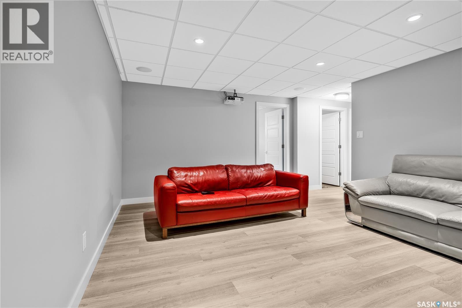 4311 Sandpiper Crescent E, Regina, SK - Indoor