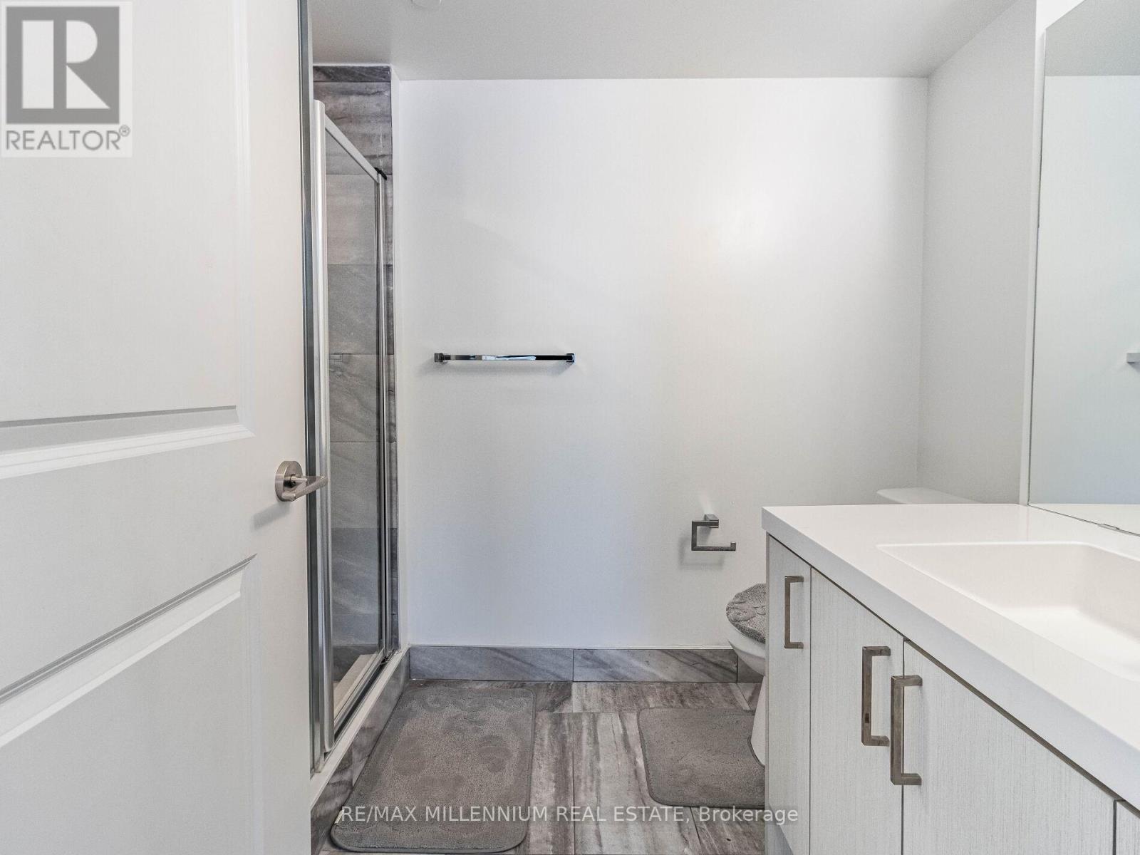 116 - 155 Downsview Park Boulevard, Toronto, ON - Indoor Photo Showing Bathroom