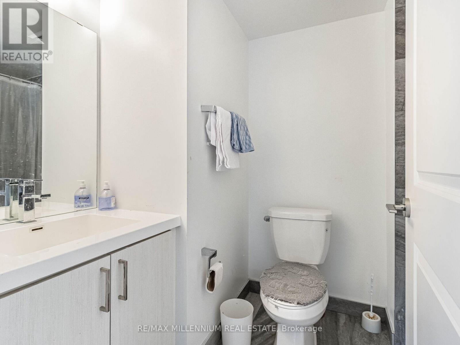 116 - 155 Downsview Park Boulevard, Toronto, ON - Indoor Photo Showing Bathroom