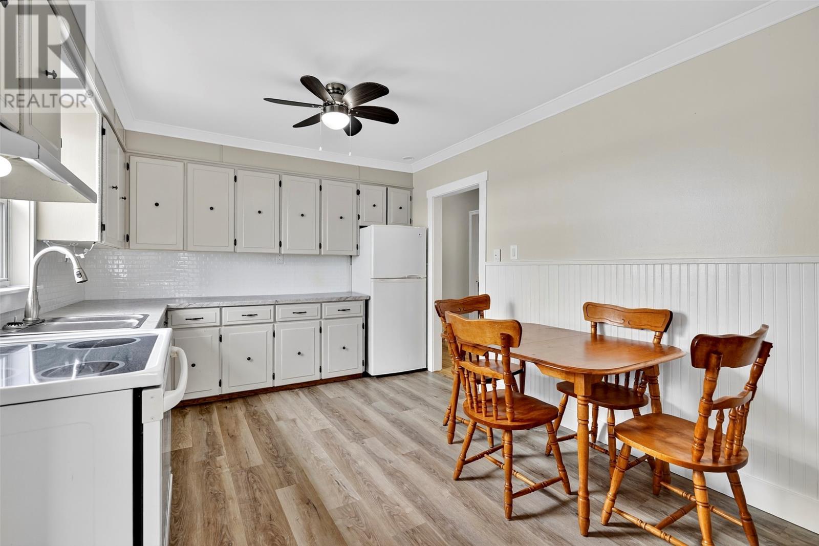 302A Main Road, Bishops Cove, NL - Indoor Photo Showing Kitchen