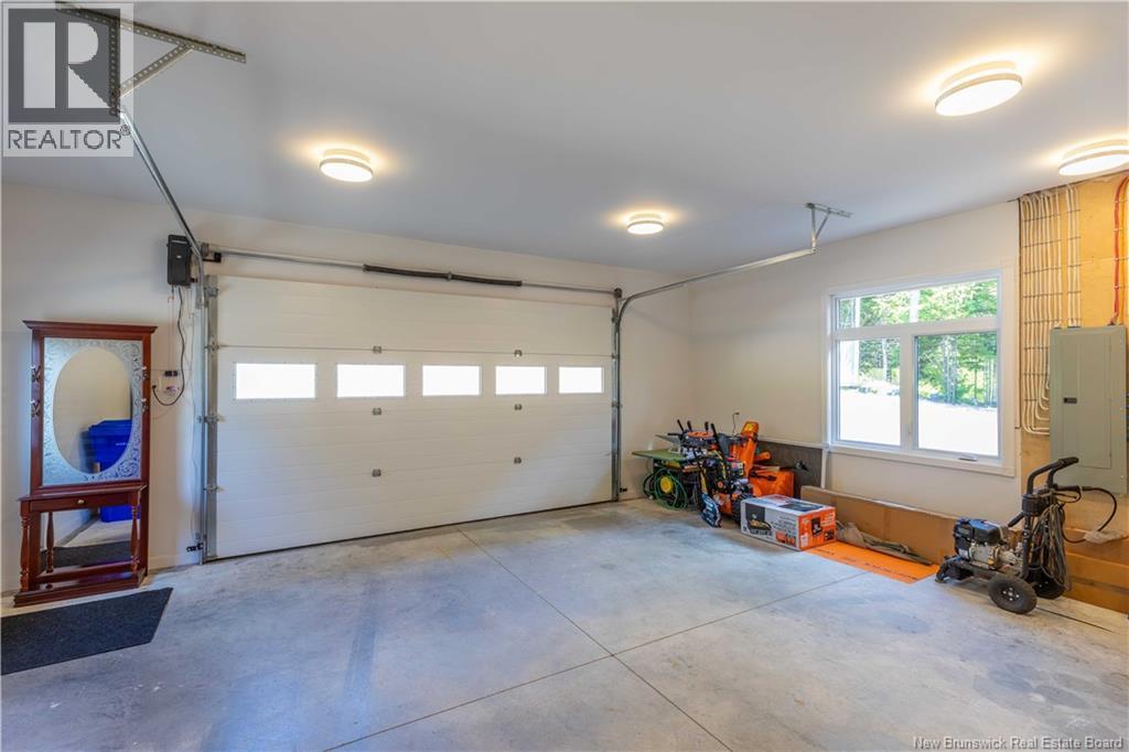 1191 Route 785 Unit# 112, Utopia, NB - Indoor Photo Showing Garage