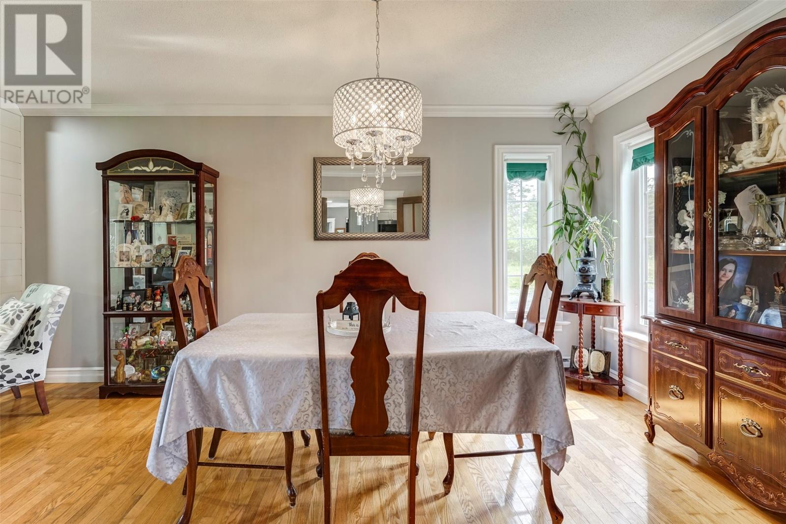 355 Roaches Line, Roaches Line, NL - Indoor Photo Showing Dining Room