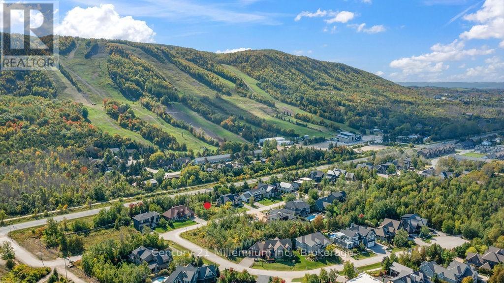 164 Delphi Lane, Blue Mountains, ON