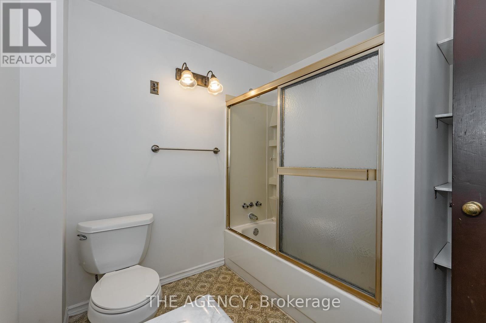 217 Mitchell Street, Port Colborne (East Village), ON - Indoor Photo Showing Bathroom