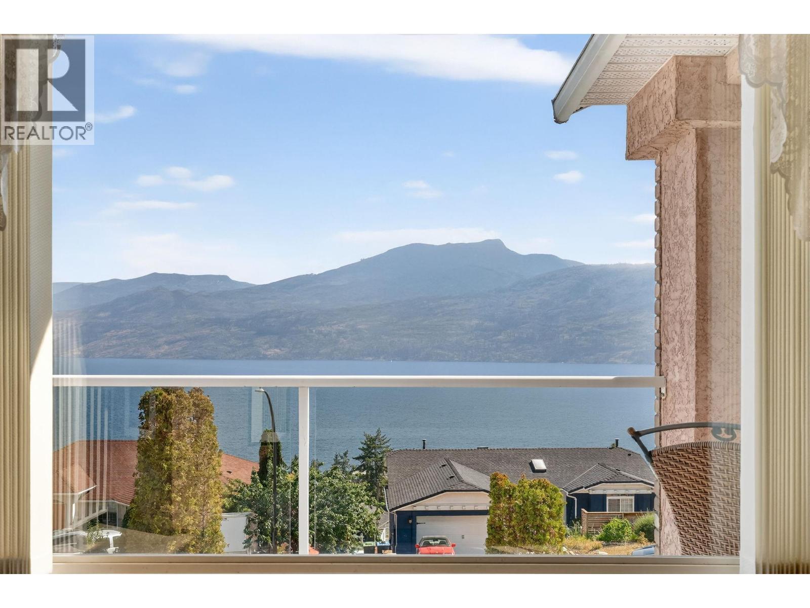5220 Sutherland Road, Peachland, BC - Outdoor With Body Of Water With View