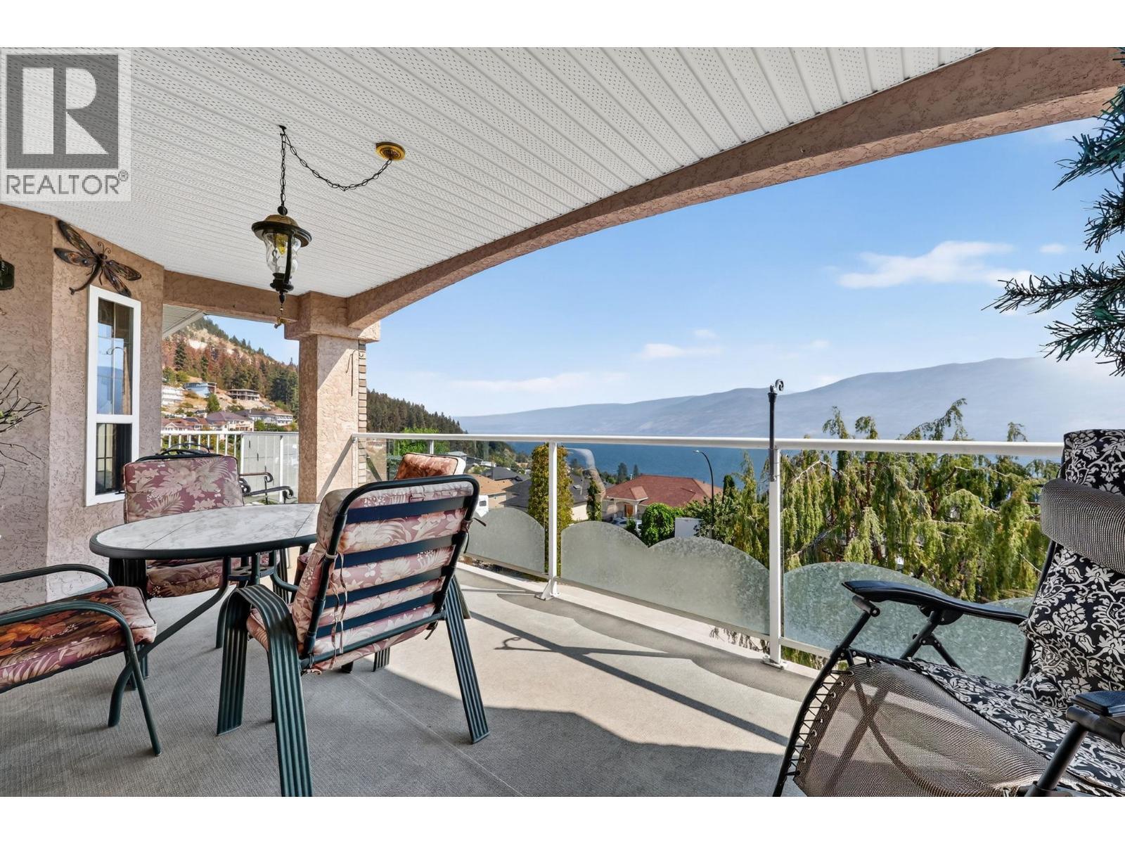 5220 Sutherland Road, Peachland, BC - Outdoor With Deck Patio Veranda