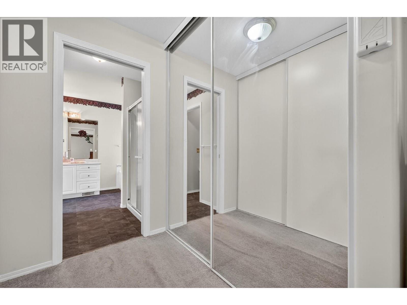 5220 Sutherland Road, Peachland, BC - Indoor Photo Showing Other Room